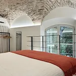 Le Pavillon Des Arenes - Jardin Et Terrasse Prives