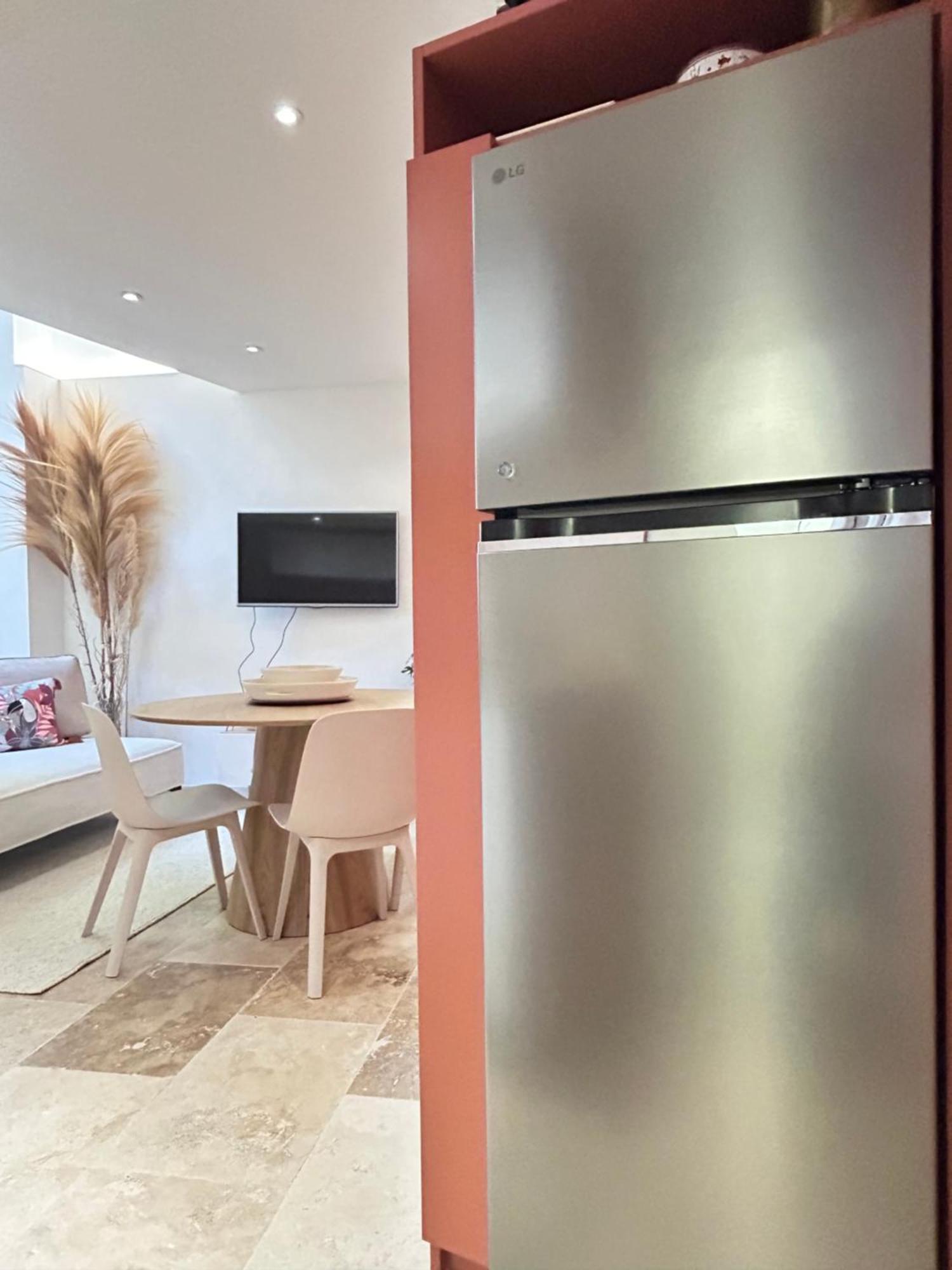 Appartement Le Pavillon Des Arenes - Jardin Et Terrasse Prives Nîmes