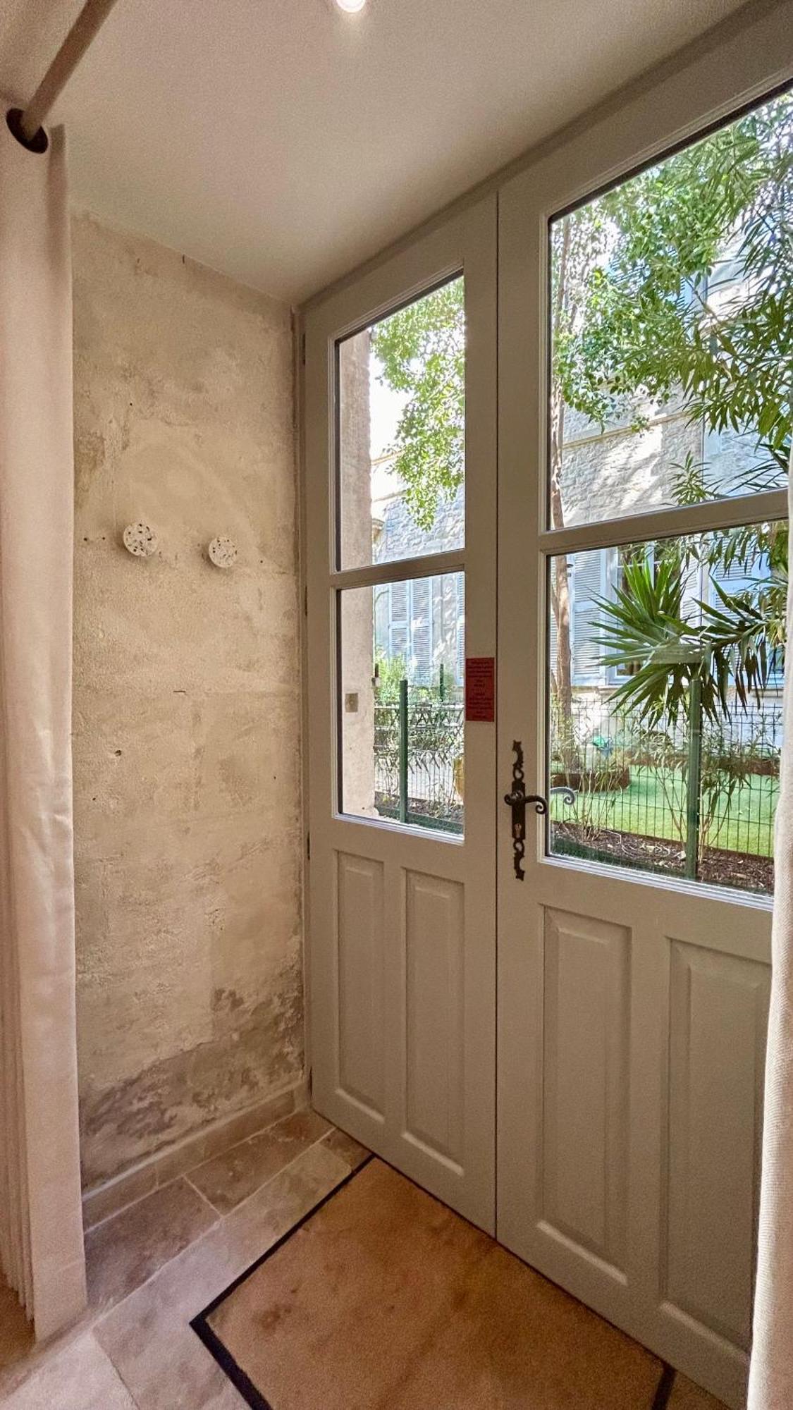 Appartement Le Pavillon Des Arenes - Jardin Et Terrasse Prives