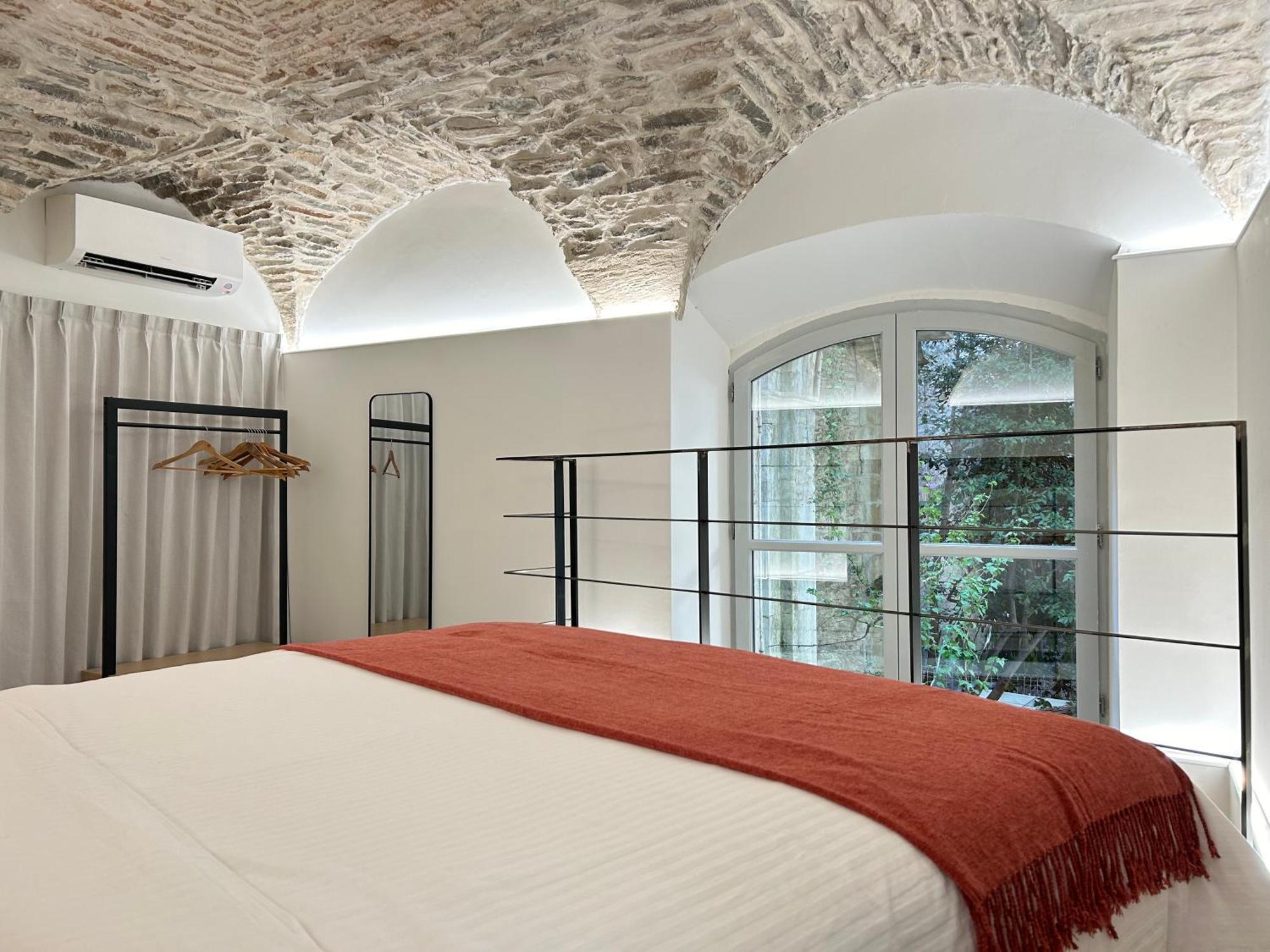 Le Pavillon Des Arenes - Jardin Et Terrasse Prives Appartement Nîmes