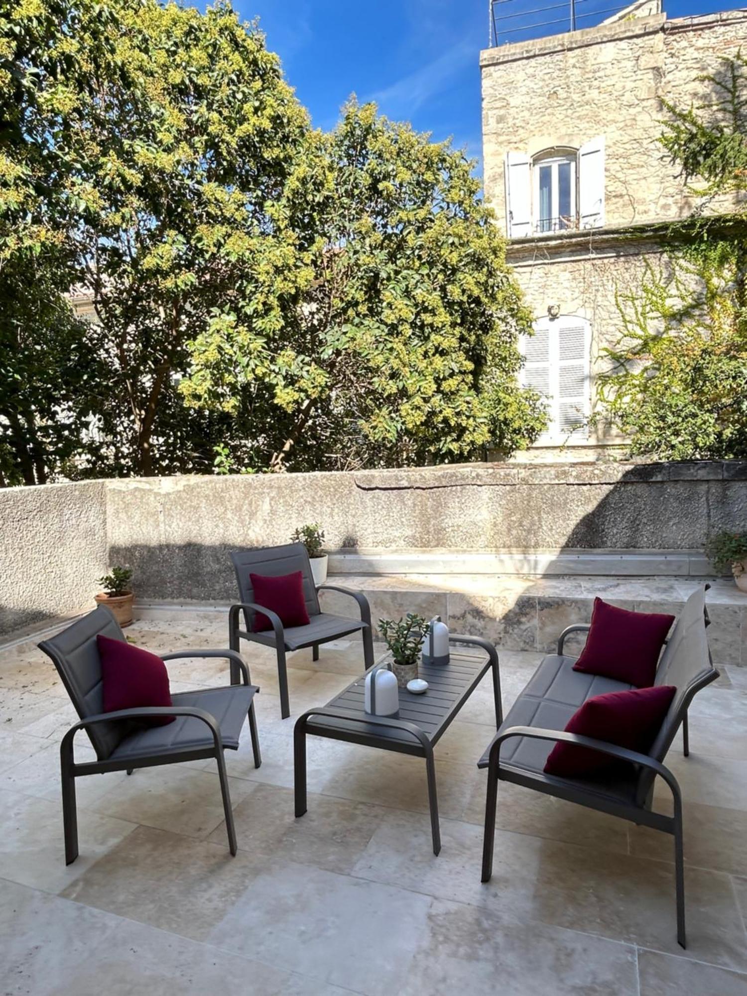 Appartement Le Pavillon Des Arenes - Jardin Et Terrasse Prives Nîmes